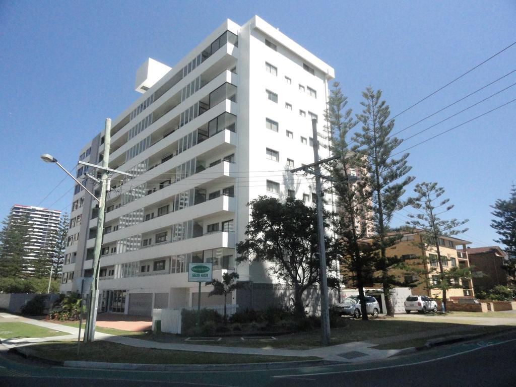 Queensleigh Holiday Apartments Broadbeach Buitenkant foto